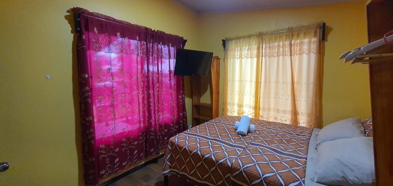 Tio King Hospedaje Turistico Uvita Bagian luar foto