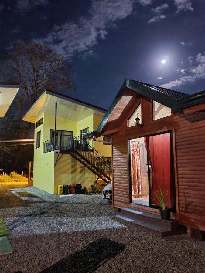 Tio King Hospedaje Turistico Uvita Bagian luar foto